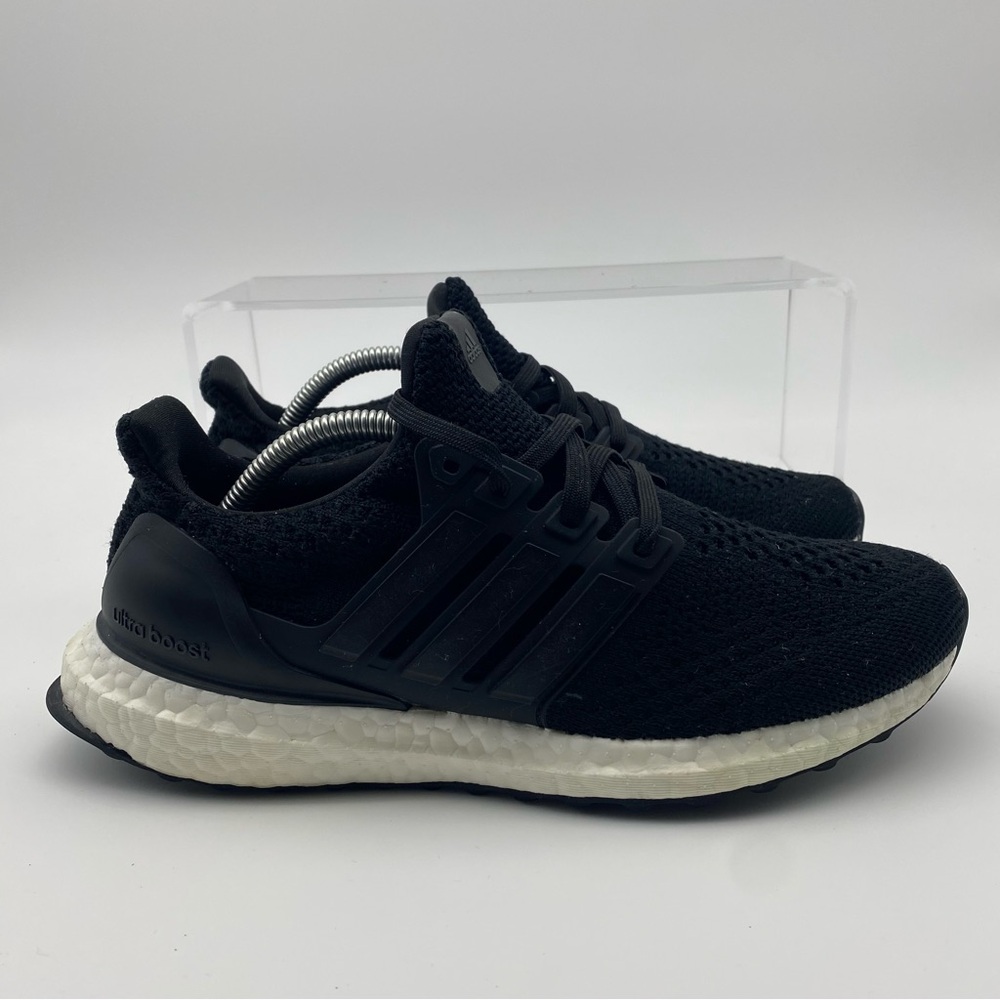 Adidas Ultra Boost 5.0 DNA Women Size 6 Shoes Black Running Athletic Sneakers
